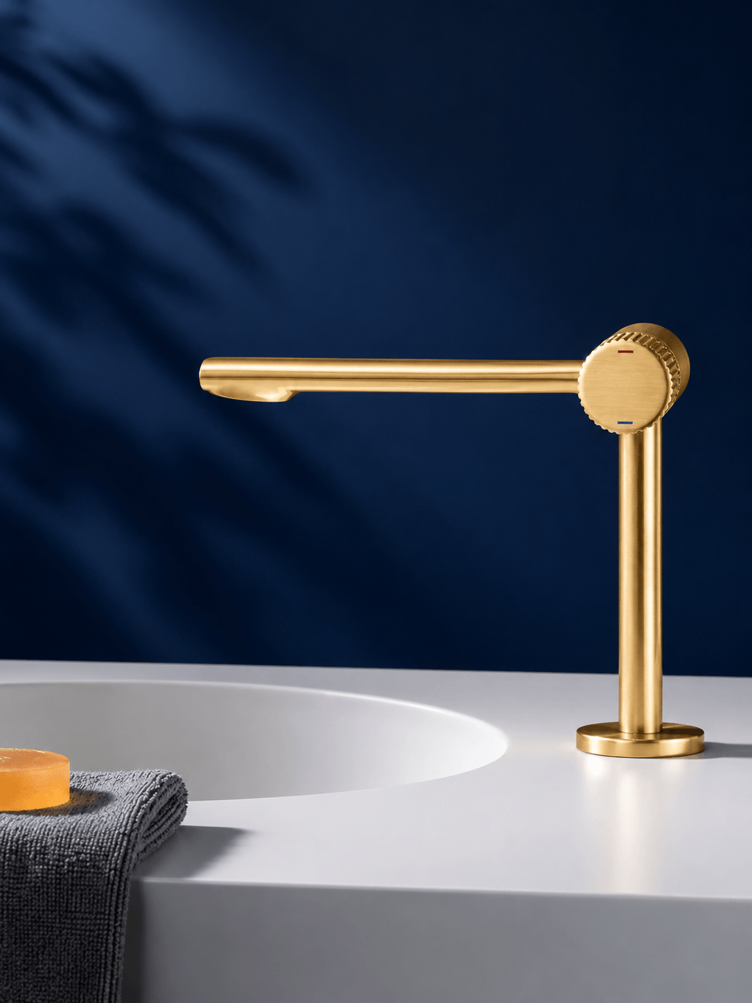 Mitigeur Lavabo design Red Dot Award unique Fancell – TEMPO FCL22110 Doré1